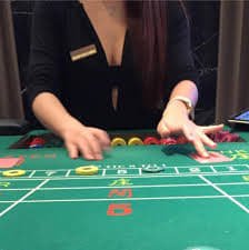 s4444